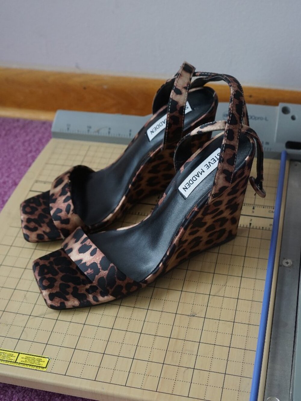 Steve Madden leopard print wedge sandals 6.5